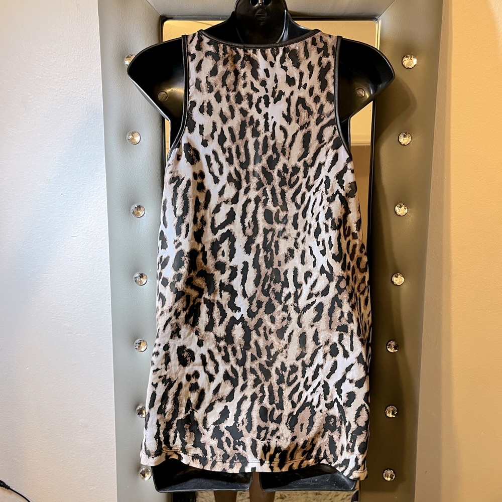 Faux leather black/animal print tank top - Picture 2 of 2